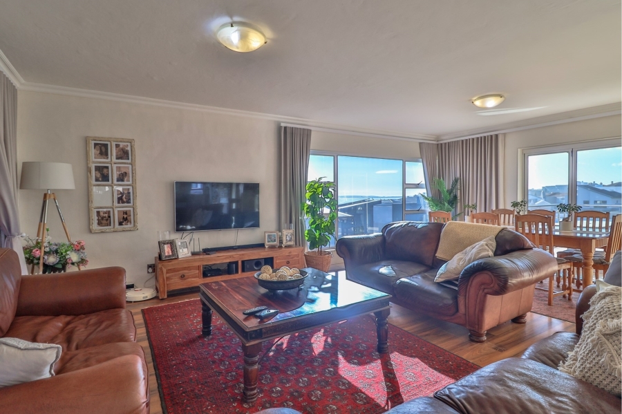 5 Bedroom Property for Sale in Calypso Beach Western Cape